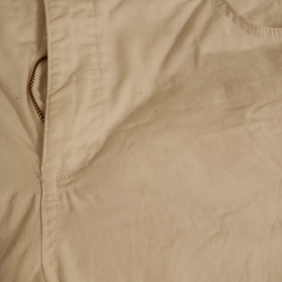 Faded Glory white cuffed capris - Picture 3 of 3